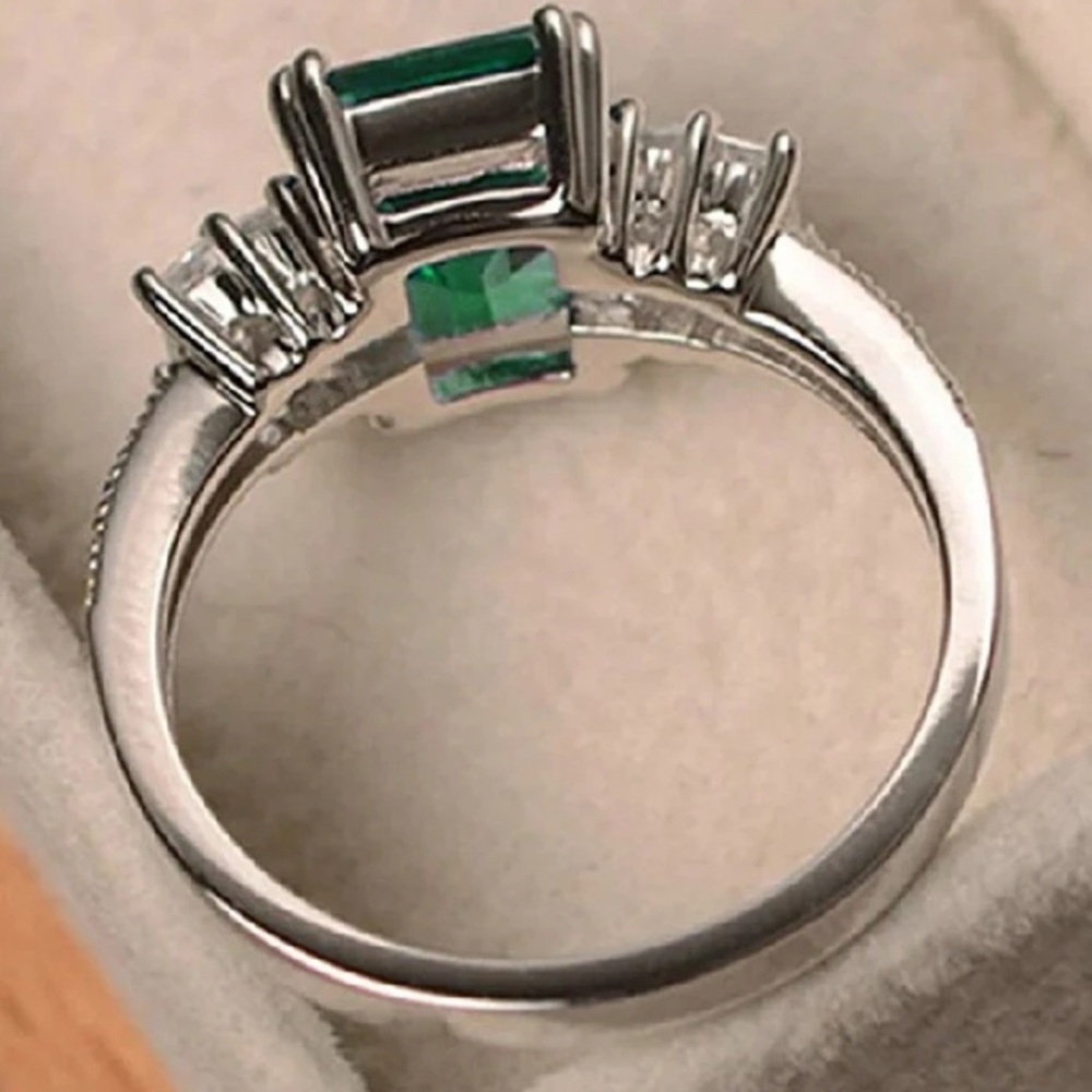 MONTY BRIDAL Emerald WEDDING RING - Picture 3 of 5